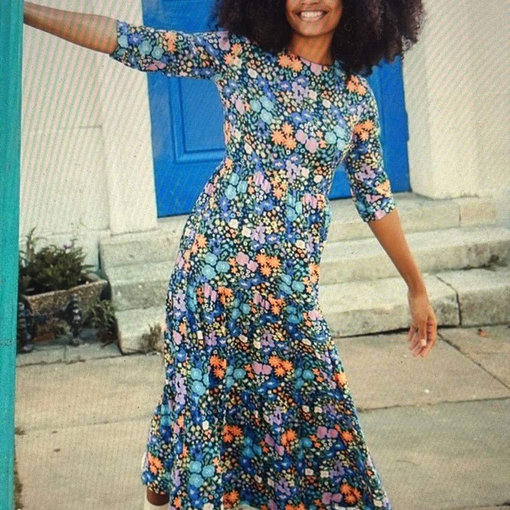 Sugarhill Brighton Zaina Floral Tiered Maxi Dress Size 4